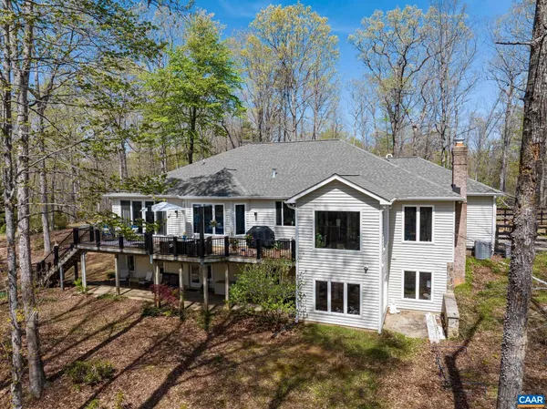 $1,100,000 | 9130 Totier Creek Road, Scottsville, VA 24590