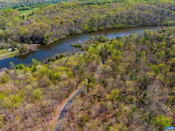 $1,100,000 | 9130 Totier Creek Road, Scottsville, VA 24590