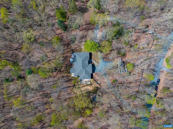 $1,100,000 | 9130 Totier Creek Road, Scottsville, VA 24590