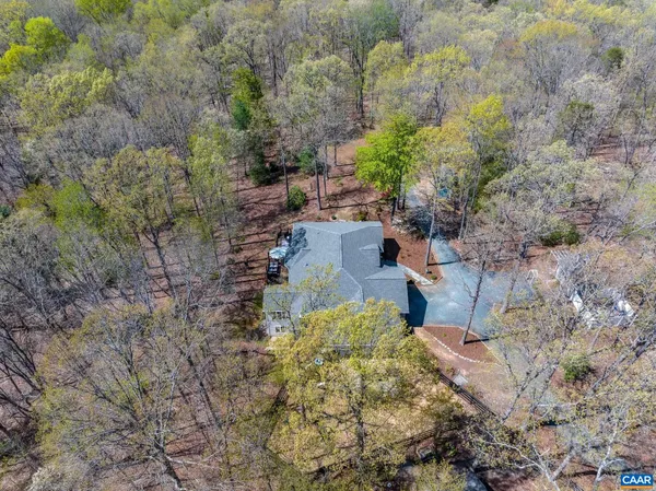 $1,100,000 | 9130 Totier Creek Road, Scottsville, VA 24590