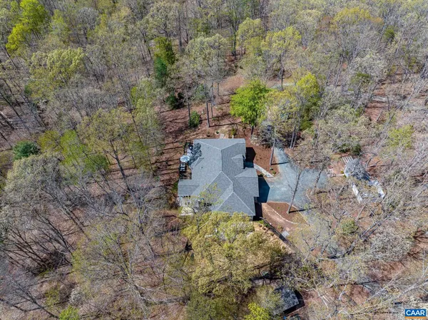 $1,100,000 | 9130 Totier Creek Road, Scottsville, VA 24590
