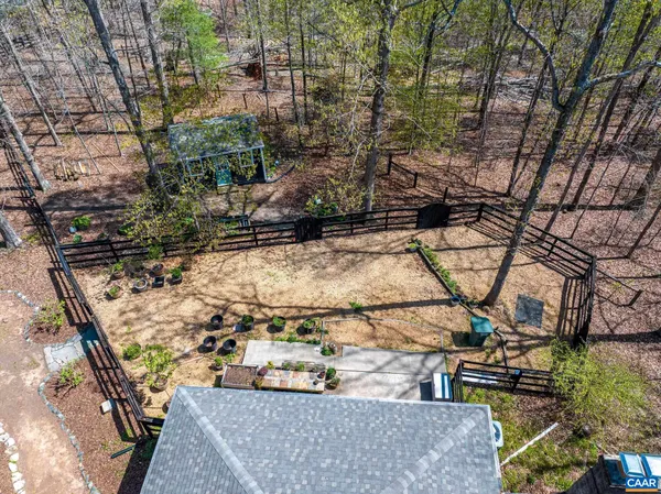 $1,100,000 | 9130 Totier Creek Road, Scottsville, VA 24590