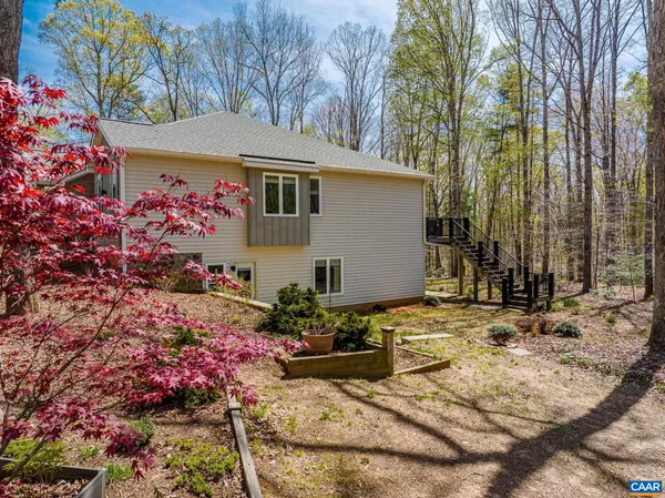 $1,100,000 | 9130 Totier Creek Road, Scottsville, VA 24590
