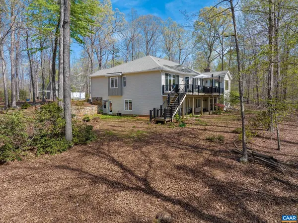 $1,100,000 | 9130 Totier Creek Road, Scottsville, VA 24590