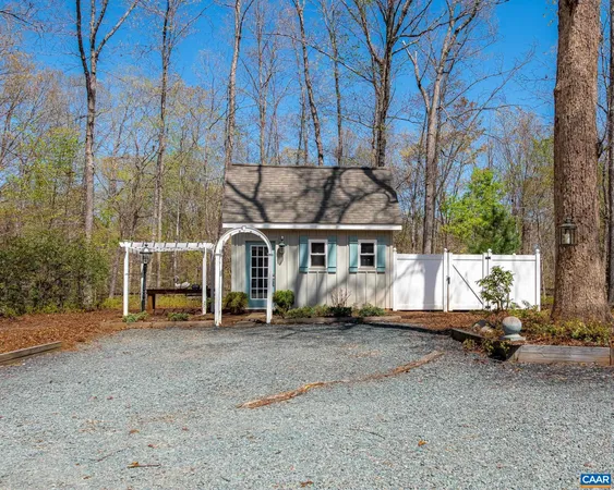 $1,100,000 | 9130 Totier Creek Road, Scottsville, VA 24590