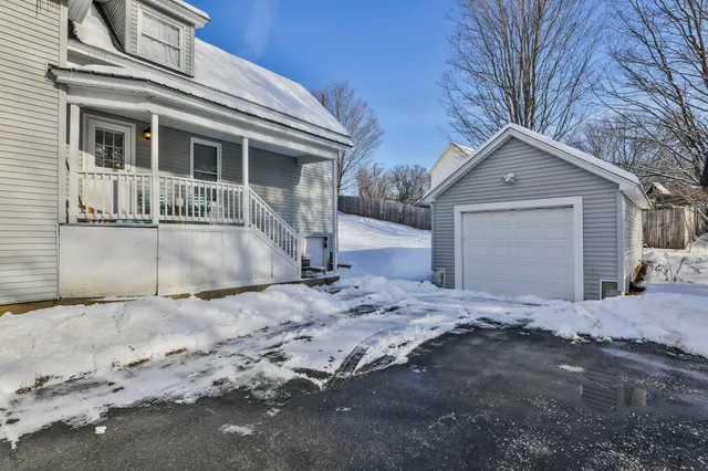 $425,000 | 29 Beech Street, Newport, NH 03773