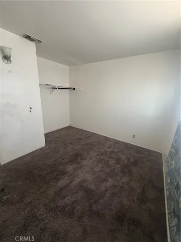 an empty room with an empty space