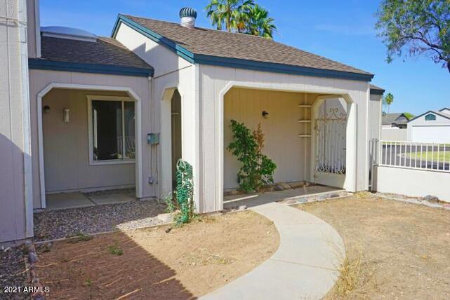 7030 South 42nd Street Phoenix, AZ 85042 - Photo 3 of 15 Courtyard