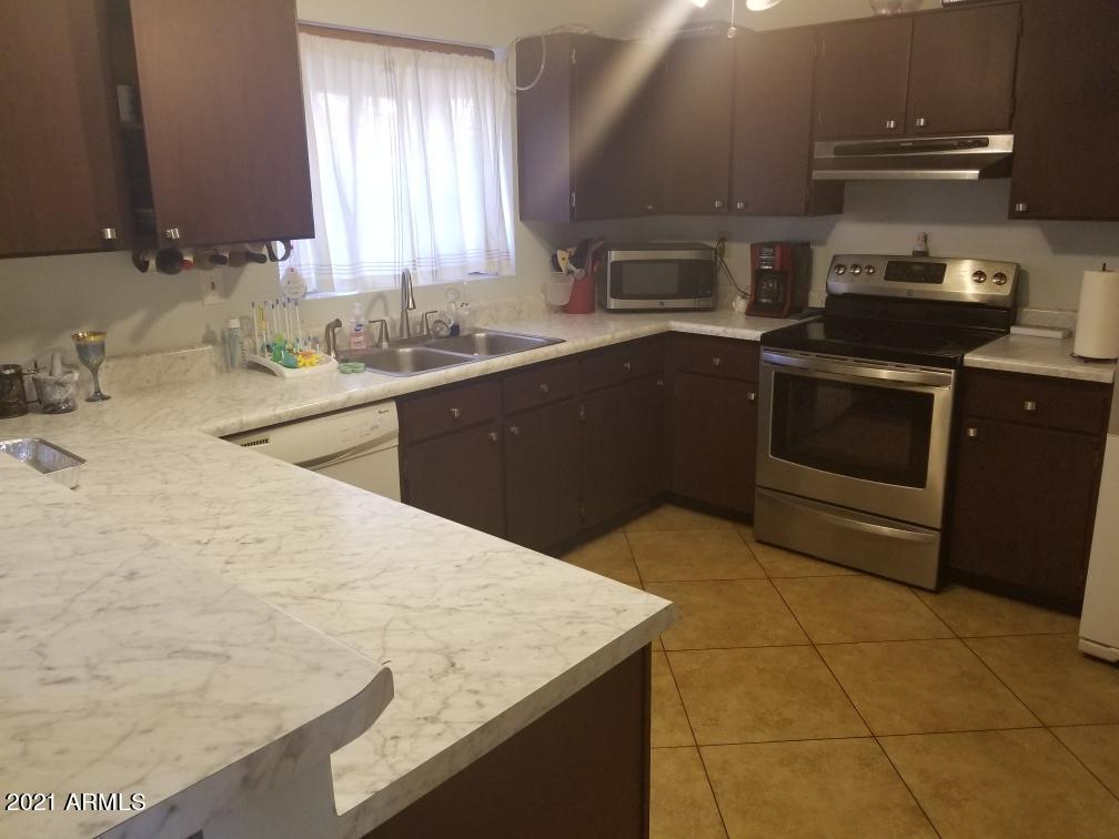 7030 South 42nd Street Phoenix, AZ 85042 - Photo 8 of 15 Kitchen 1