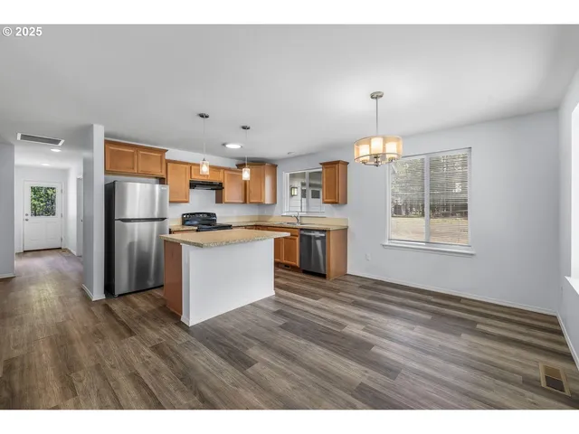 $449,900 | 11421 Burlwood Road, La Pine, OR 97739