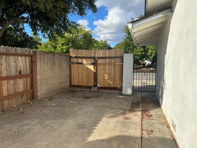 $475,000 | 6636 St James Drive, Carmichael, CA 95608