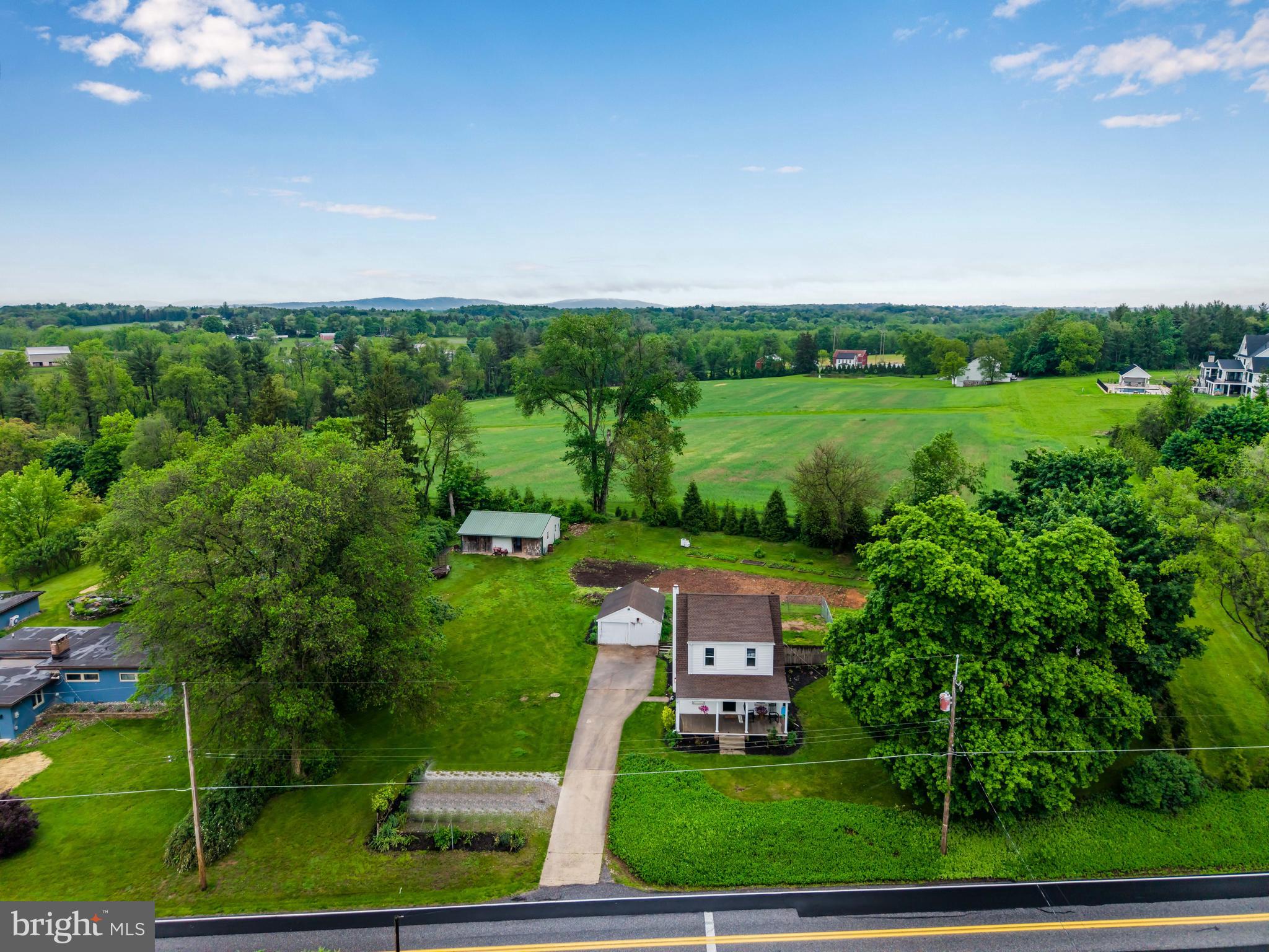 446 Big Mt Road Thomasville, PA 17364 - Photo 37 of 43 Gallery Image 37