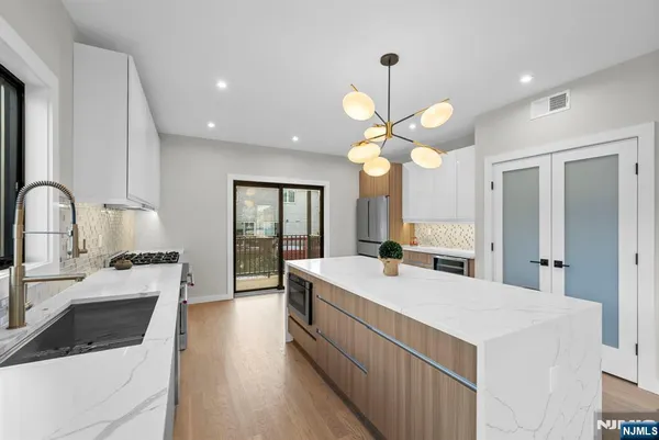 $7,500 | 74 Liberty Place, Unit 1, Palisades Park, NJ 07650