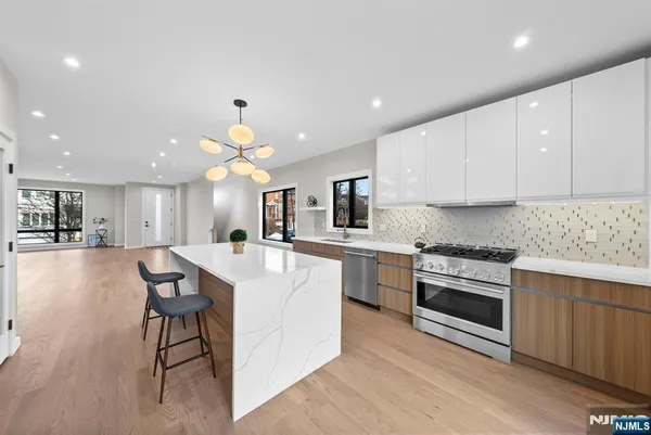 $7,500 | 74 Liberty Place, Unit 1, Palisades Park, NJ 07650