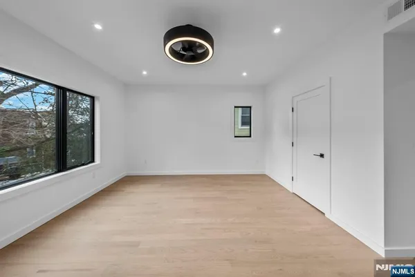 $7,500 | 74 Liberty Place, Unit 1, Palisades Park, NJ 07650