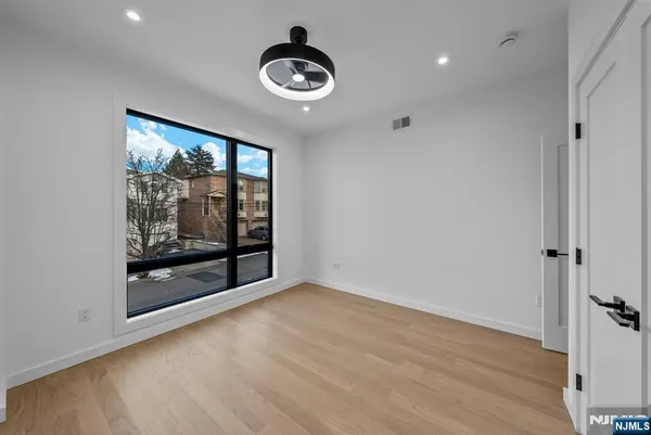 $7,500 | 74 Liberty Place, Unit 1, Palisades Park, NJ 07650