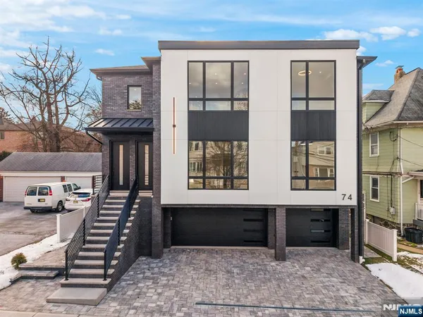 $7,500 | 74 Liberty Place, Unit 1, Palisades Park, NJ 07650