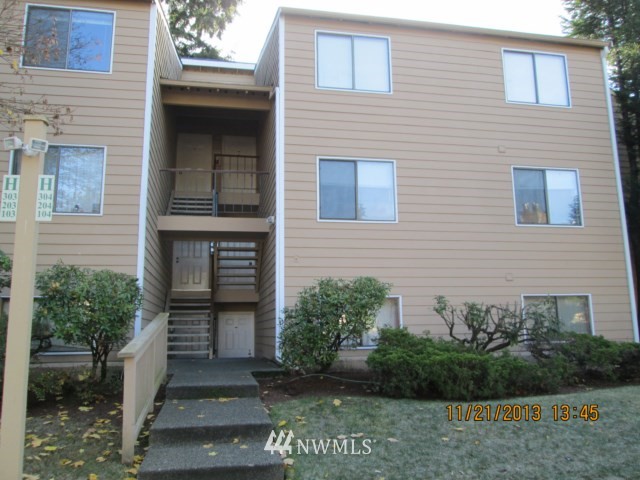 820 Cady Road, Unit H204 Everett, WA 98203 - Photo 1 of 11