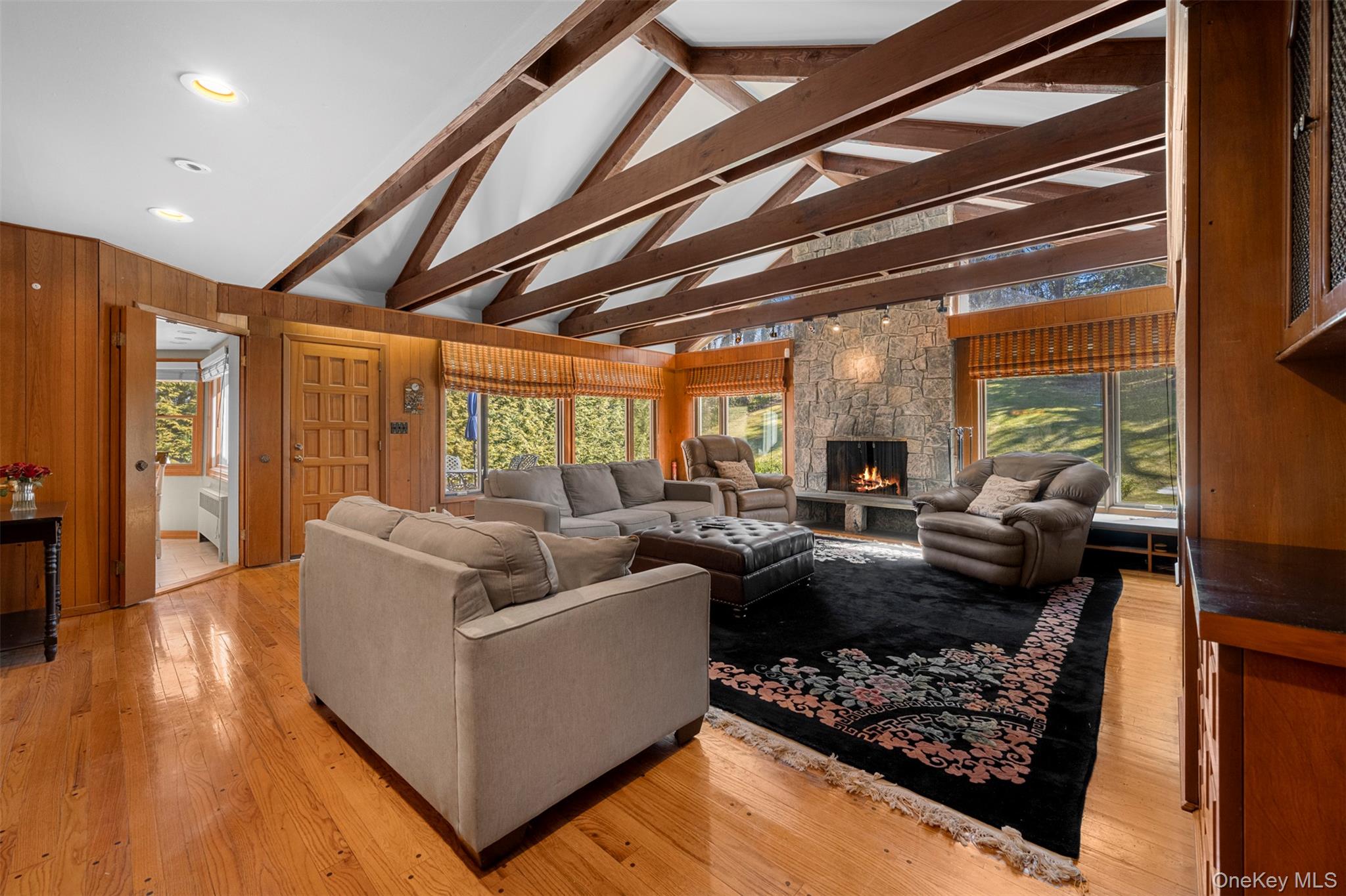 22 Ravine Road Great Neck, NY 11023 - Photo 13 of 30