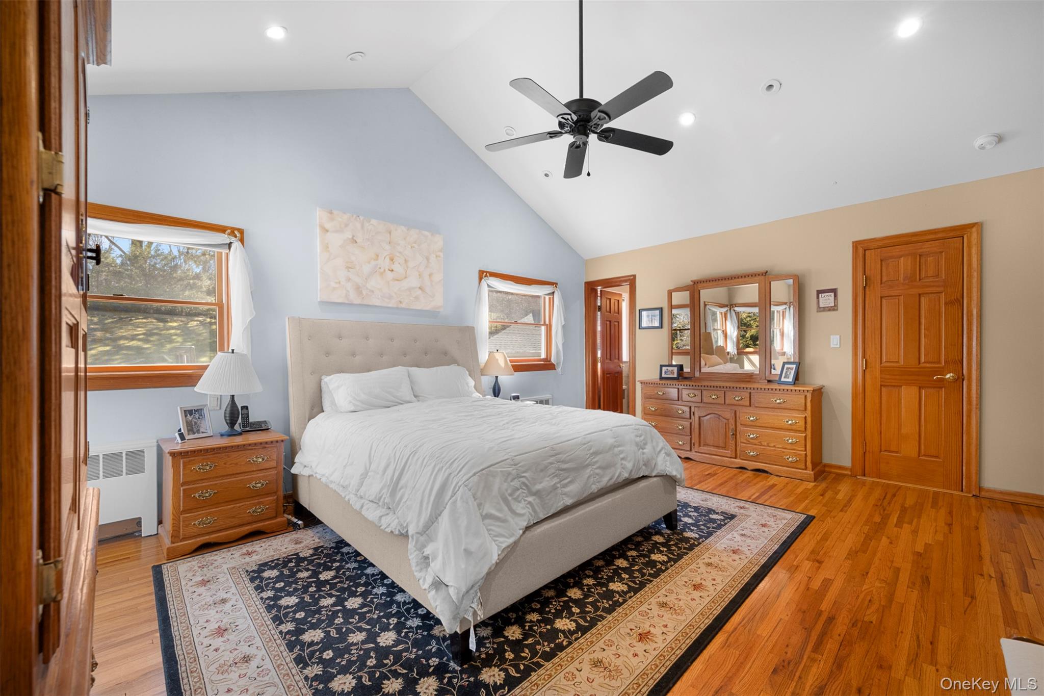 22 Ravine Road Great Neck, NY 11023 - Photo 17 of 30