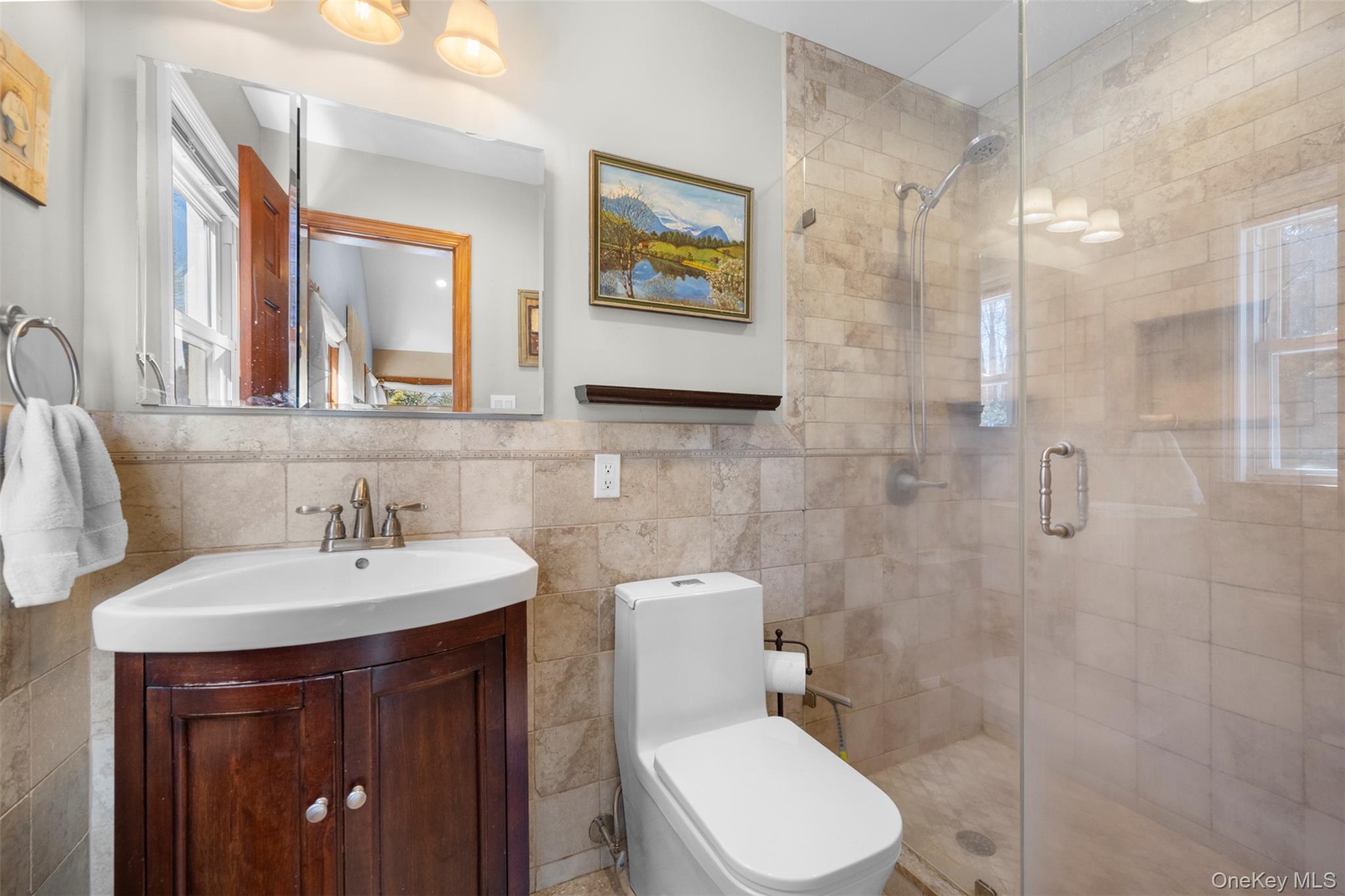 22 Ravine Road Great Neck, NY 11023 - Photo 19 of 30