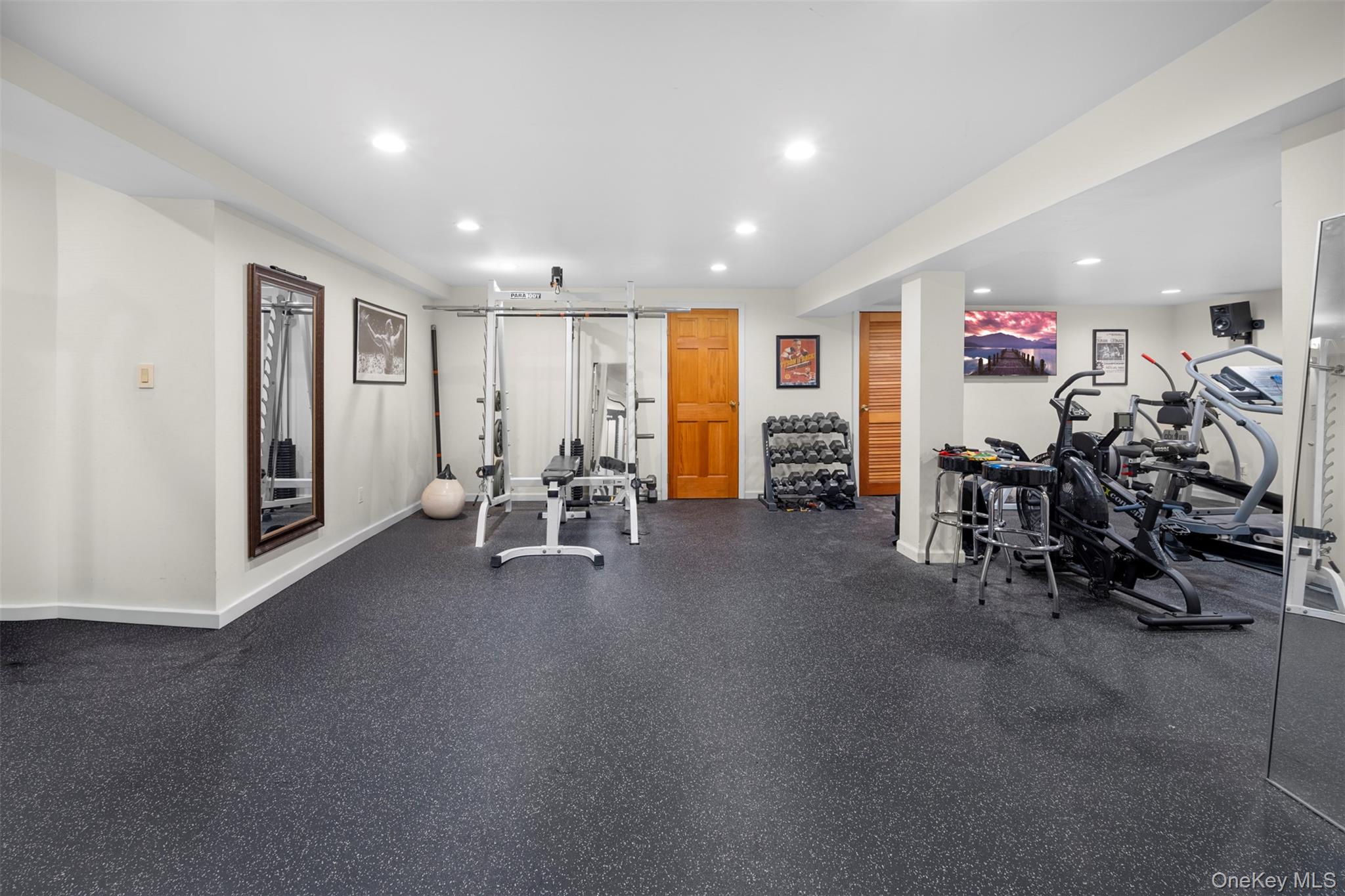 22 Ravine Road Great Neck, NY 11023 - Photo 28 of 30