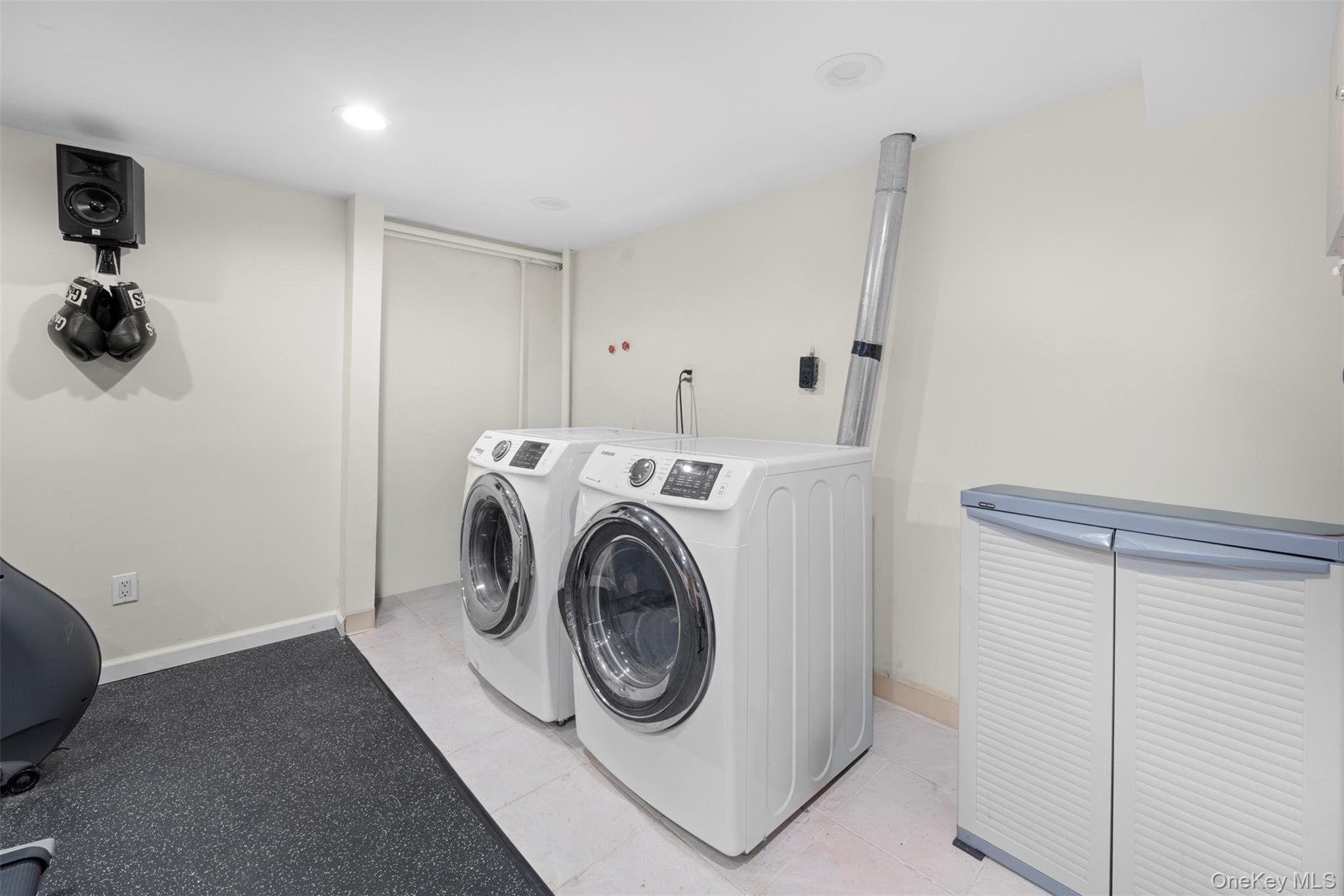 22 Ravine Road Great Neck, NY 11023 - Photo 29 of 30