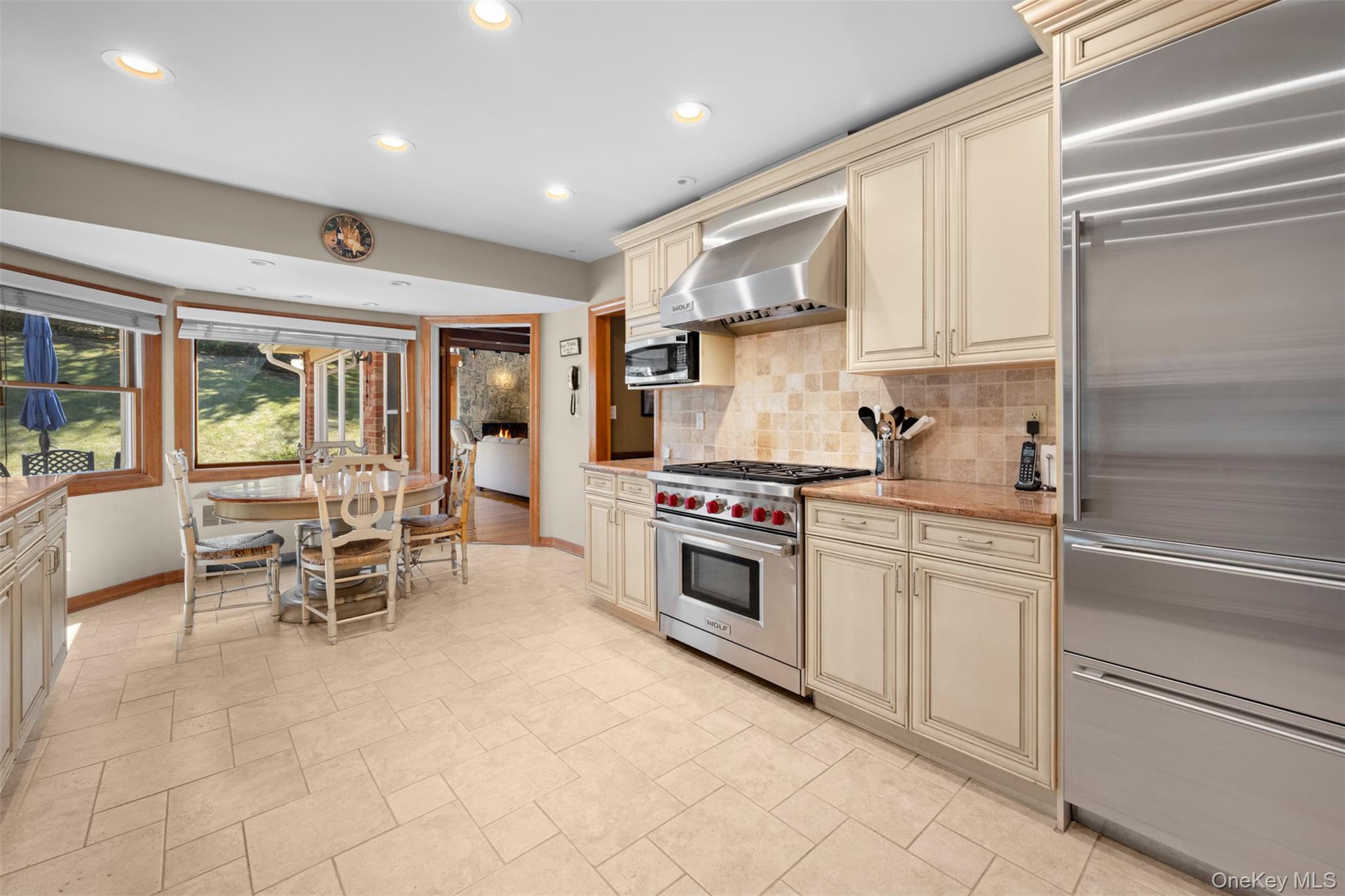 22 Ravine Road Great Neck, NY 11023 - Photo 10 of 30