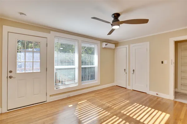 $1,850 | 1115 Enfield Road, Unit C, Austin, TX 78703