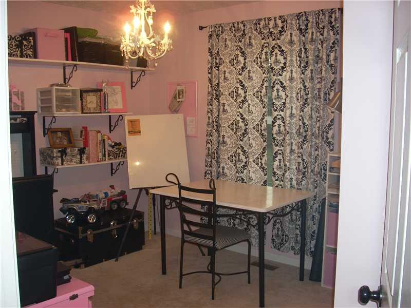 533 Mc Gregor Road Indianapolis, IN 46217 - Photo 13 of 15 Gallery Image 13
