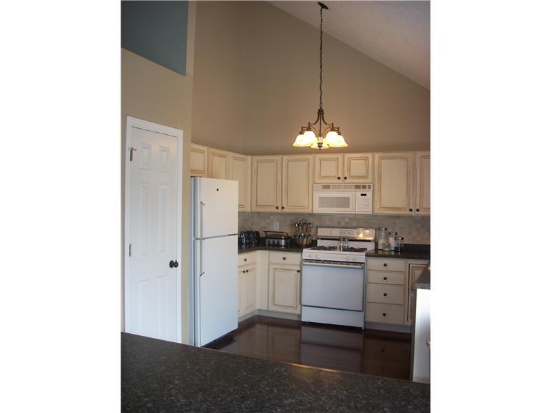 533 Mc Gregor Road Indianapolis, IN 46217 - Photo 6 of 15 Gallery Image 6