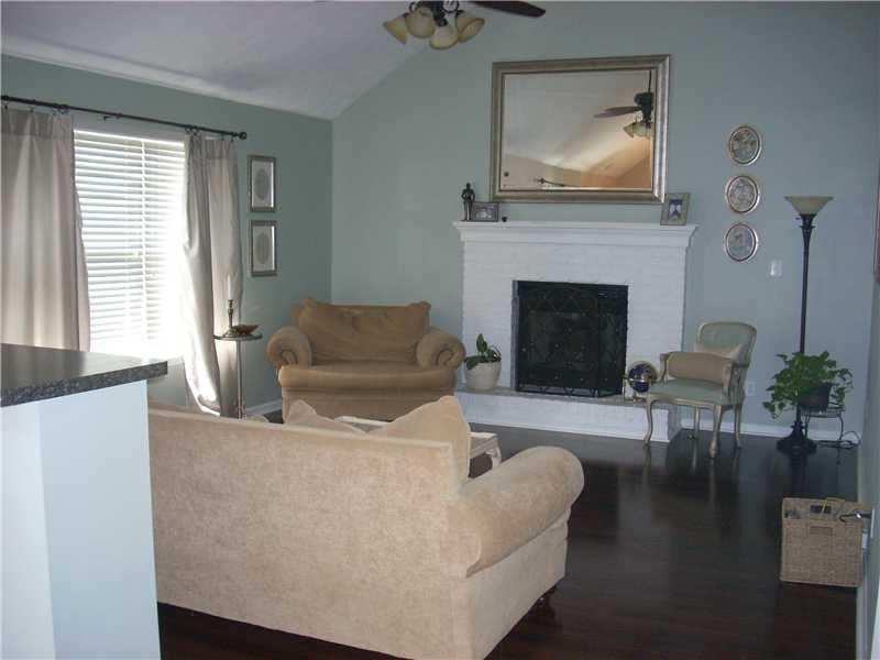 533 Mc Gregor Road Indianapolis, IN 46217 - Photo 7 of 15 Gallery Image 7
