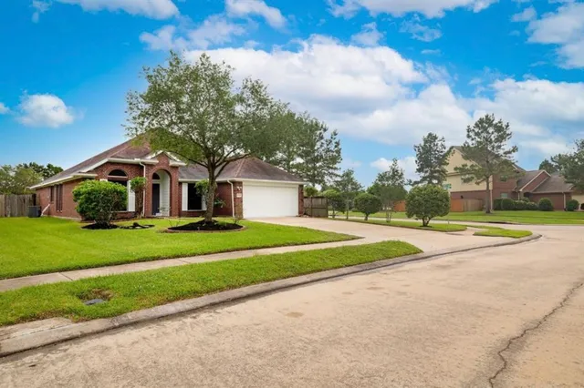 $2,200 | 4723 Richmond Knoll Lane, Fresno, TX 77545