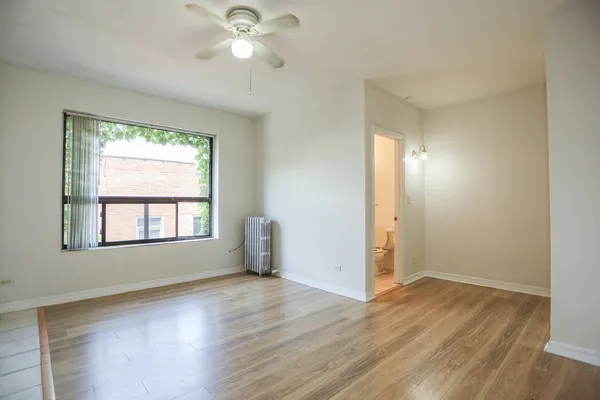 $1,000 | 1624 West Morse Avenue, Unit 403, Chicago, IL 60626