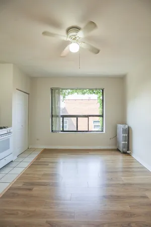 $1,000 | 1624 West Morse Avenue, Unit 403, Chicago, IL 60626