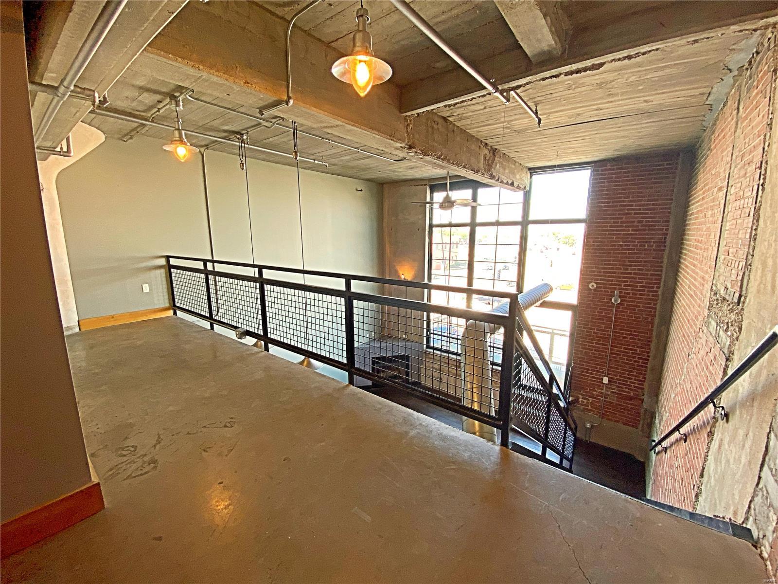 2323 Locust Street, Unit 212 St. Louis, MO 63103 - Photo 14 of 31