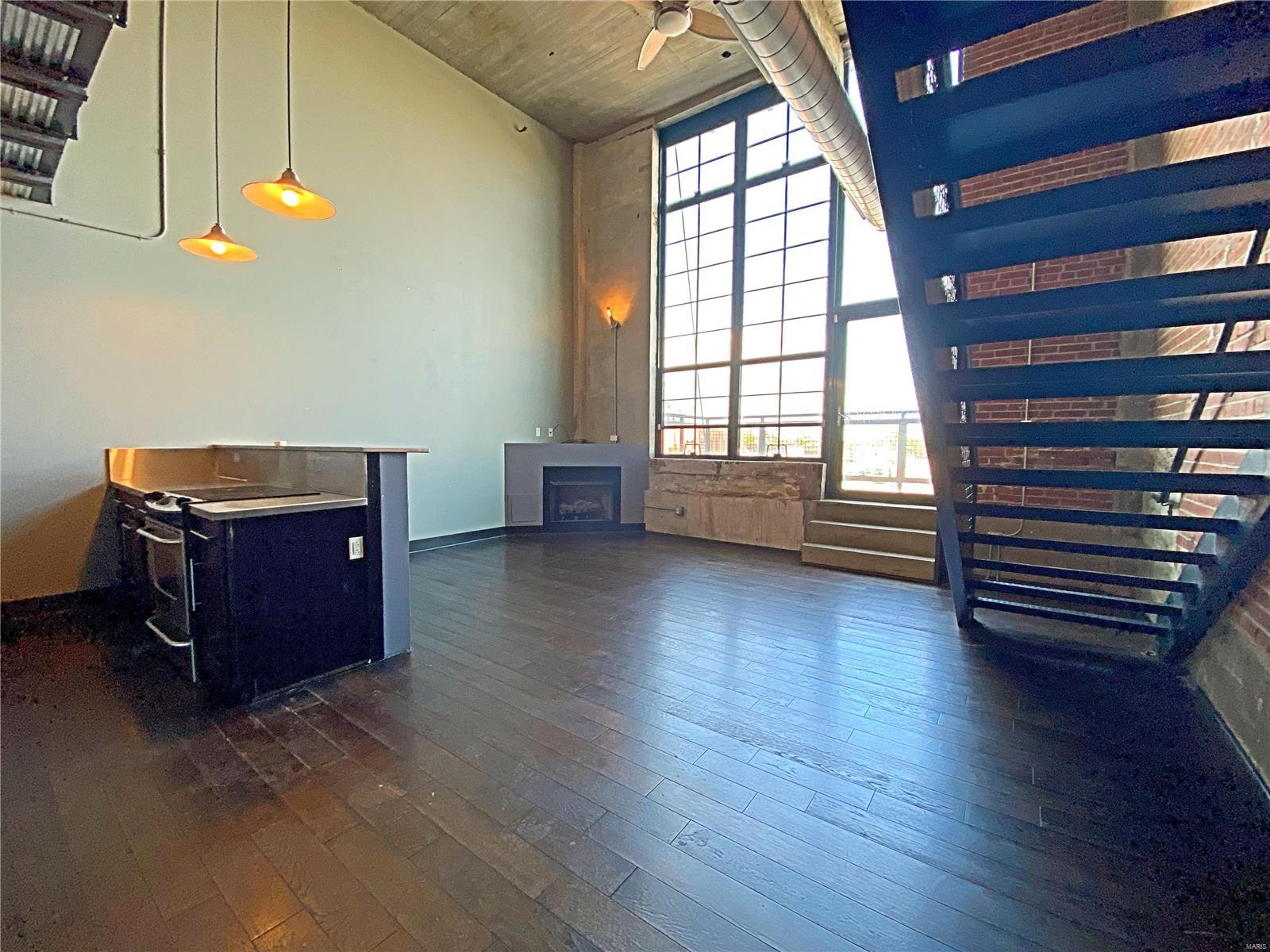 2323 Locust Street, Unit 212 St. Louis, MO 63103 - Photo 3 of 31