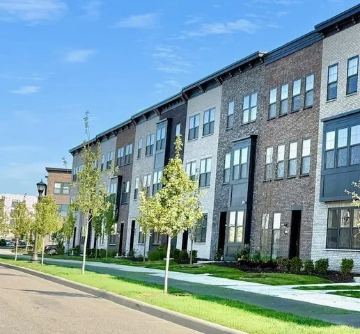 $622,620 | 840 South Woodlawn Avenue, St. Paul, MN 55116