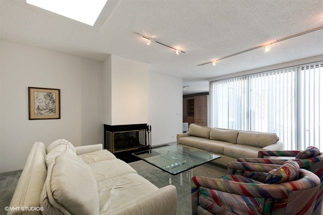 124 Avon Road Northbrook, IL 60062 - Photo 4 of 24