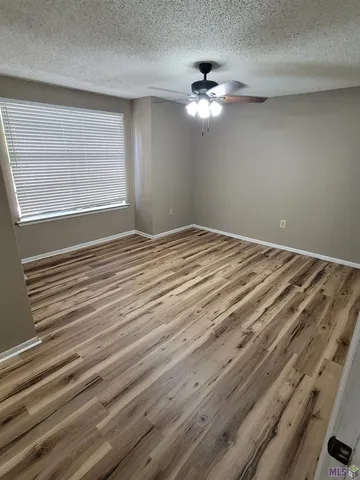 $925 | 915 West Tony Street, Gonzales, LA 70737