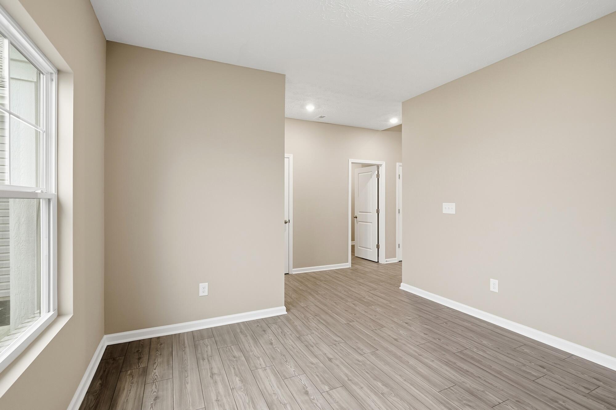 4016 Chakeres Avenue Springfield, OH 45505 - Photo 18 of 44