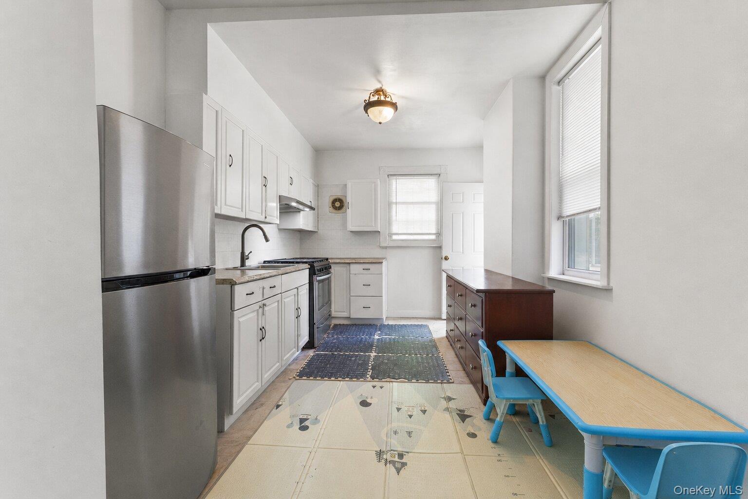 86-19 79th Street Queens, NY 11421 - Photo 12 of 27