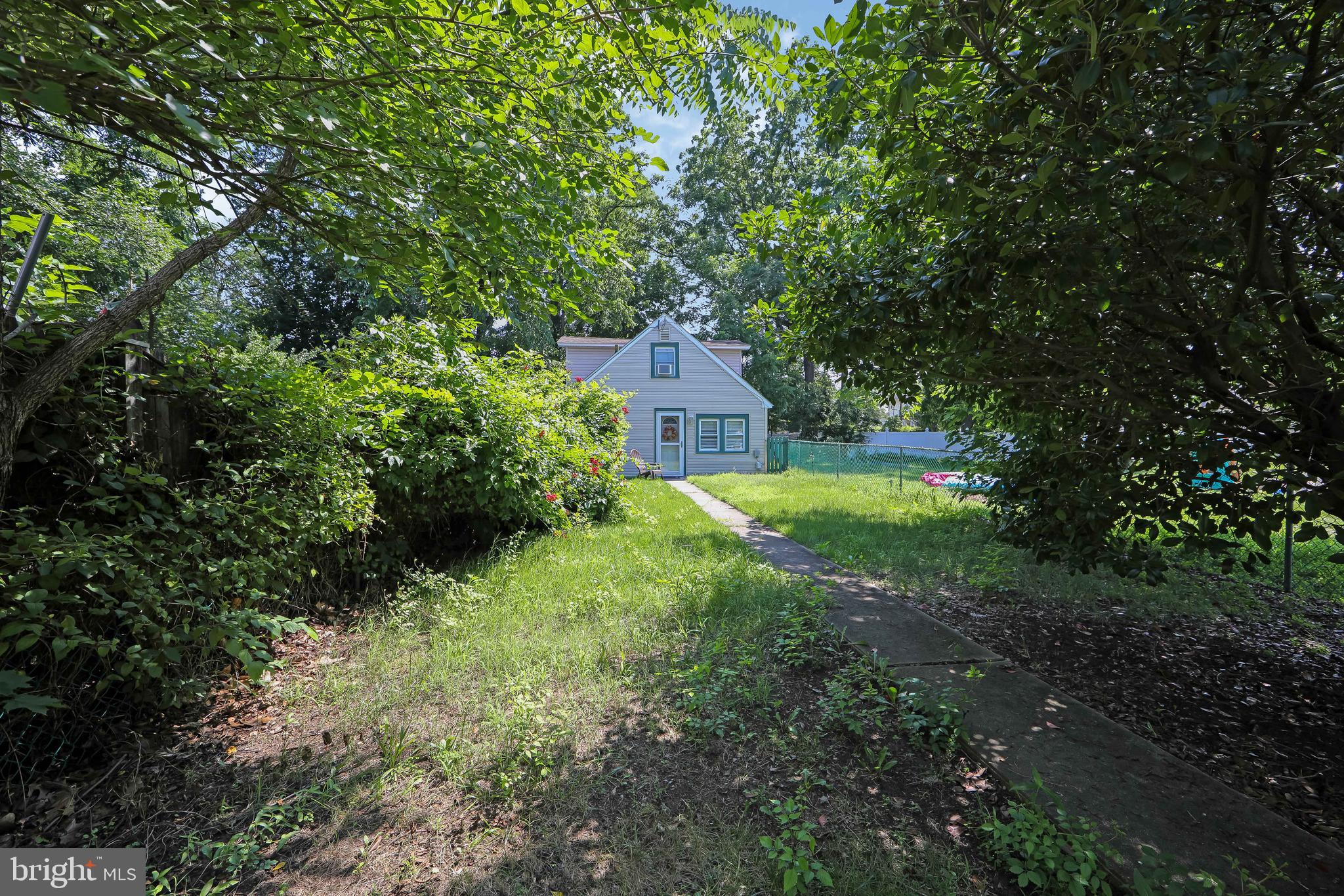 413 Delaware Avenue Riverside, NJ 08075 - Photo 2 of 30