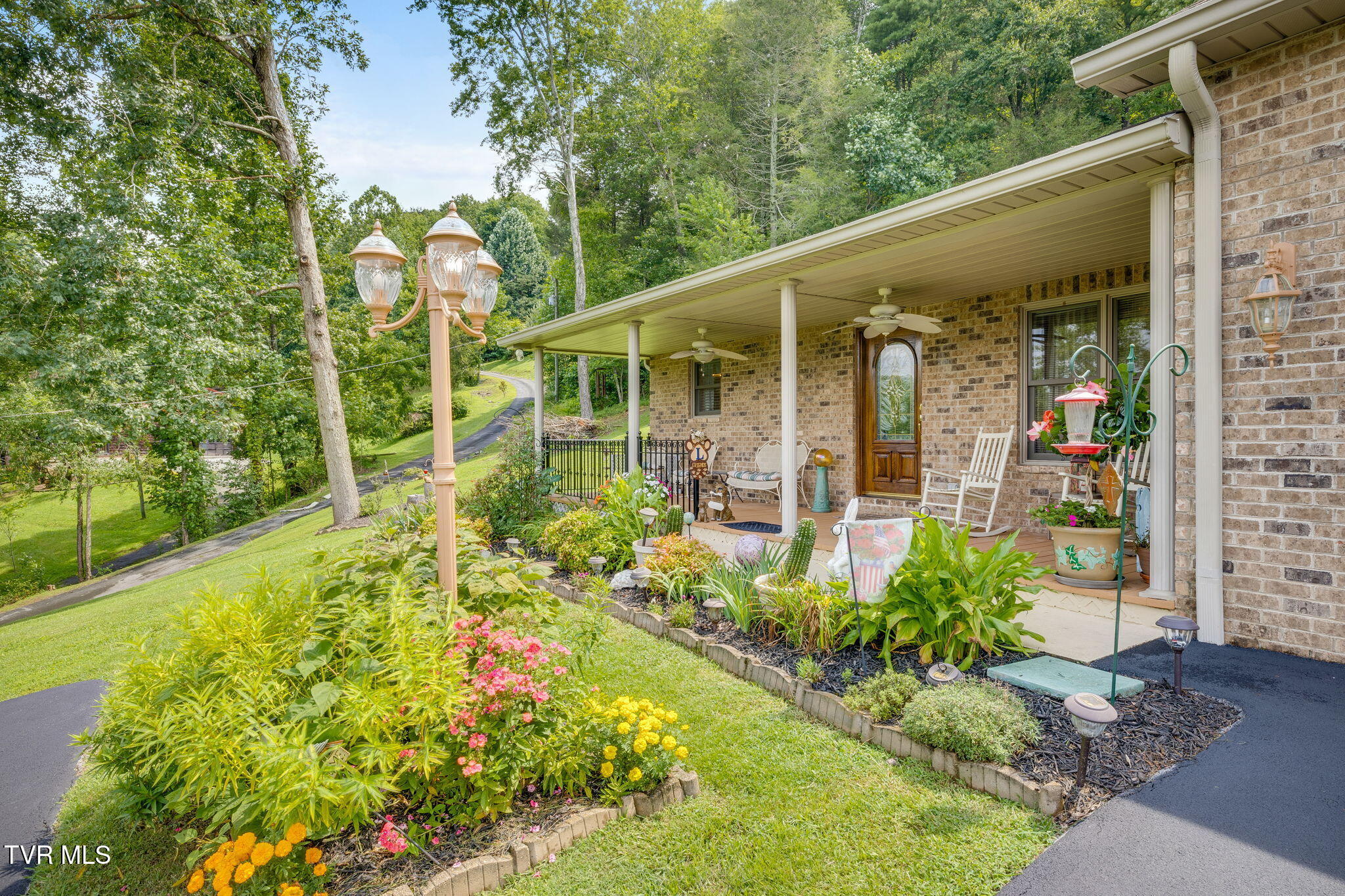 205 Fishery Loop Road Erwin, TN 37650 - Photo 5 of 87 005