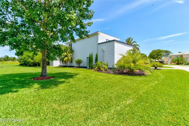 $899,000 | 13 Bay Pointe Drive, Ormond Beach, FL 32174