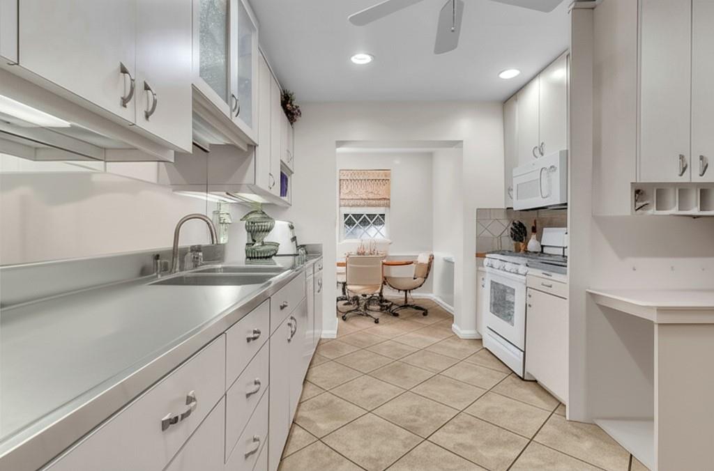 832 Ridge Road Ambridge, PA 15003 - Photo 12 of 50