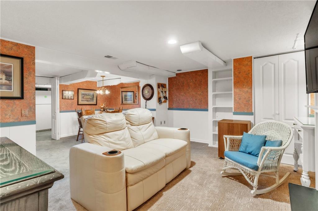 832 Ridge Road Ambridge, PA 15003 - Photo 30 of 50