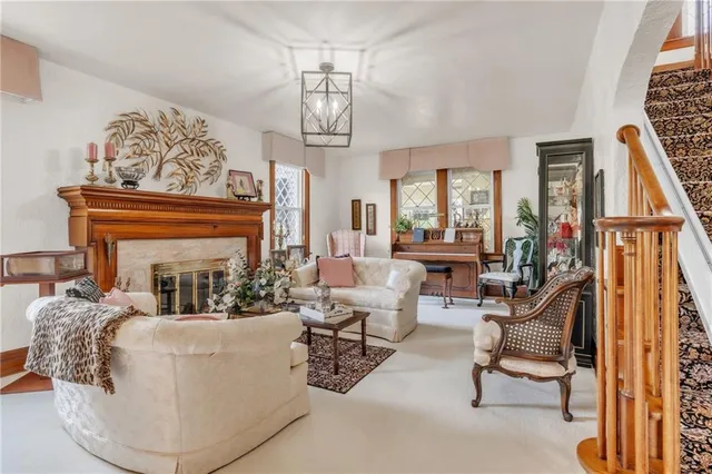 $550,000 | 832 Ridge Road, Ambridge, PA 15003