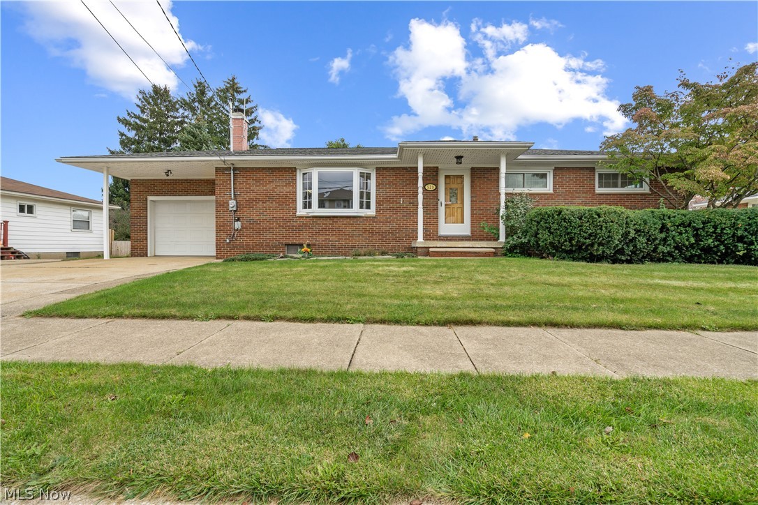 529 Hillman Road Akron, OH 44312 - Photo 1 of 21 Welcome to 529 Hillman!