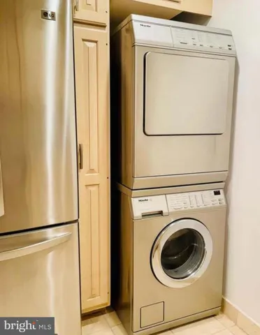 $325,000 | 4601 North Park Avenue, Unit 1509J, Chevy Chase, MD 20815